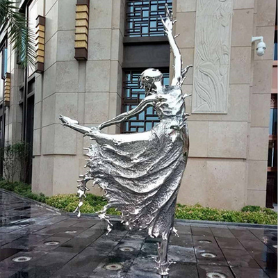 Sculptures de danse de haut en fille de ballet d'acier inoxydable de 2 mètres pour la fontaine