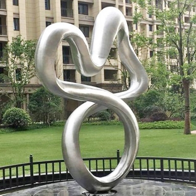 La grande vague abstraite extérieure d'acier inoxydable sculptent l'illustration moderne unique