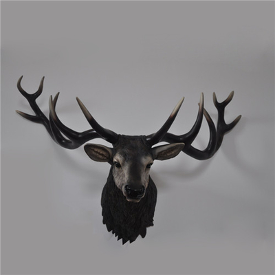 Le décor animal principal de mur de cerfs communs sculpte le style accrochant de cru adapté aux besoins du client