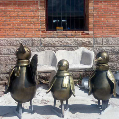 Sculpture décorative extérieure en pingouin de statues en bronze faites main de jardin