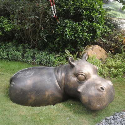 Le grand animal de jardin d'hippopotame en bronze sculpte le laiton de cuivre de fonte moderne