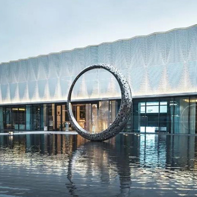 Le jardin extérieur de grand cercle de solides solubles sculpte la soudure abstraite pour la piscine