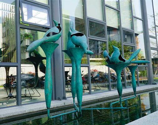 Les statues extérieures en bronze d'oiseau de jardin d'Art Copper Peace Dove Sculpture ont adapté aux besoins du client