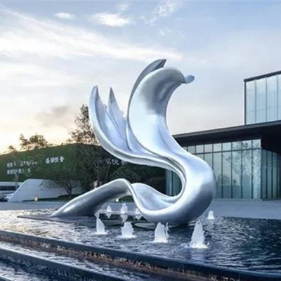 Les sculptures en acier inoxydable de paysage ont poli la sculpture extérieure en miroir