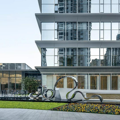 Sculptures de construction Art Polished moderne extérieur en métal d'abrégé sur entrée