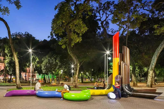 Grandes sculptures extérieures en métal en acier inoxydable de plaza faite main de sculptures
