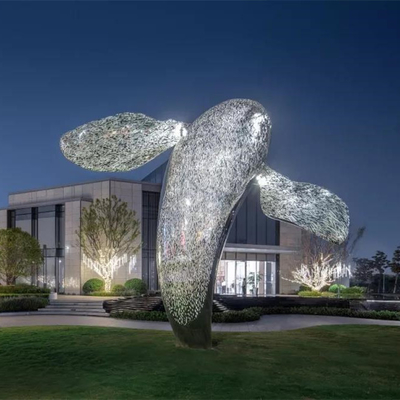 Le poisson extérieur en métal de baleine de cavité sculpte le grand acier inoxydable translucide