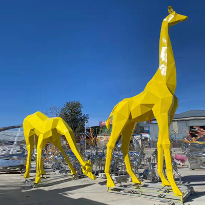 L'animal de jardin de la géométrie sculpte la statue extérieure de jardin de girafe adaptée aux besoins du client