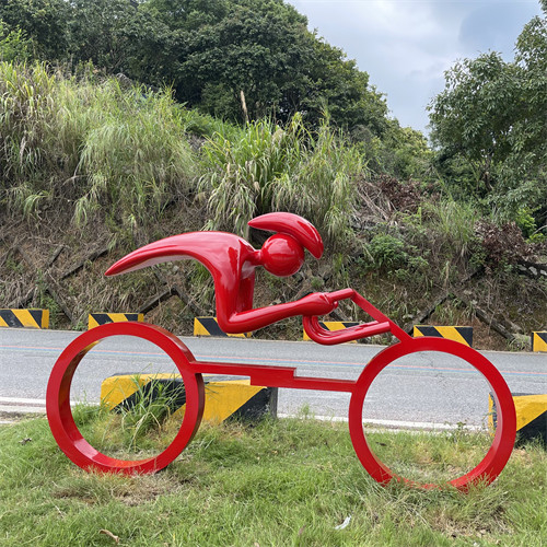 Le jardin extérieur de course de recyclage sculpte fait main multicolore pour le parc à thème