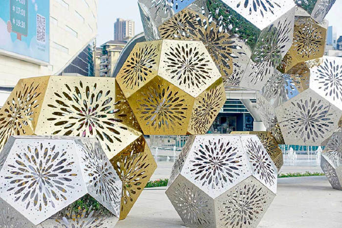 L'or a plaqué l'acier inoxydable creux public d'Art Decorative Metal Sculpture Large