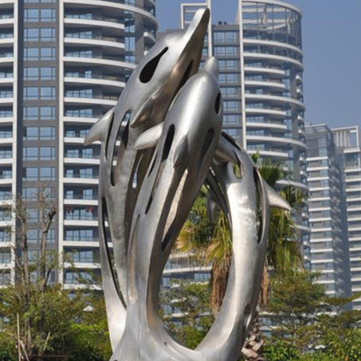 Le grand sablage de sculpture en jardin d'acier inoxydable de miroir de résumé a adapté aux besoins du client