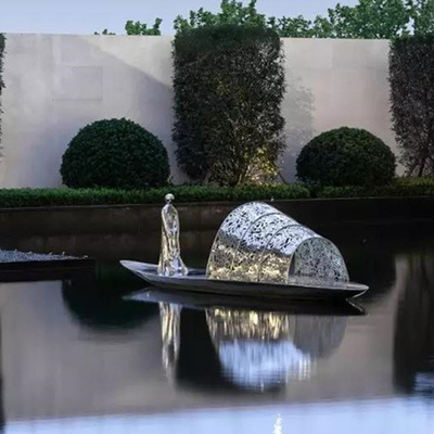 Sculptures faites main extérieures en bateau d'acier inoxydable de statue en métal de yard
